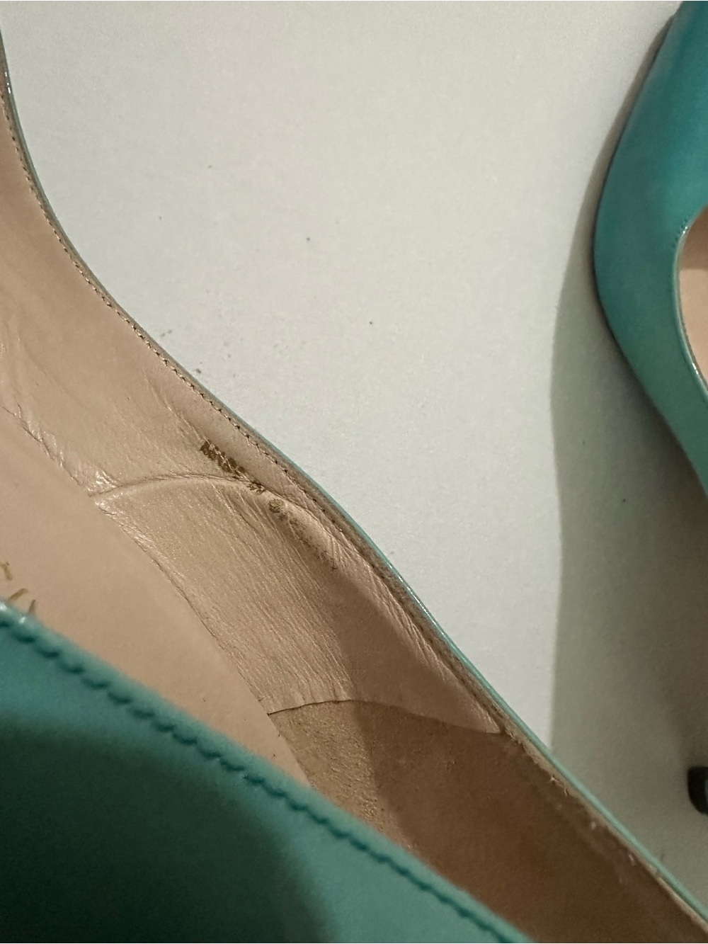 Peter Kaiser Teal Gradient Patent Pointed-Toe Pumps Party Formal Sz 8 US/5.5 UK - Picture 11 of 15